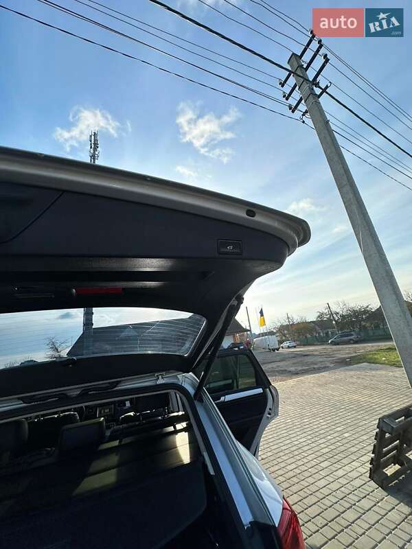 Внедорожник / Кроссовер Volkswagen Touareg 2013 в Умани фото 13 Внедорожник / Кроссовер Volkswagen Touareg 2013 в Умани