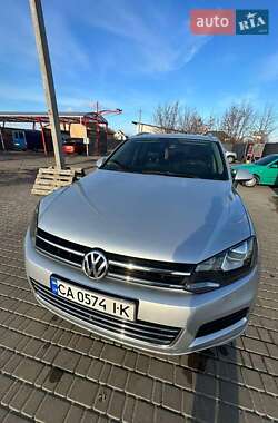 Позашляховик / Кросовер Volkswagen Touareg 2013 в Умані