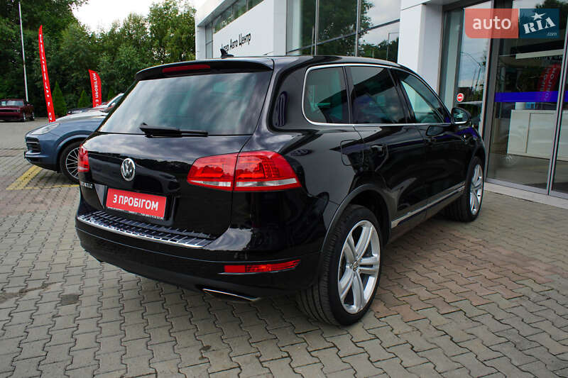 Внедорожник / Кроссовер Volkswagen Touareg 2014 в Житомире