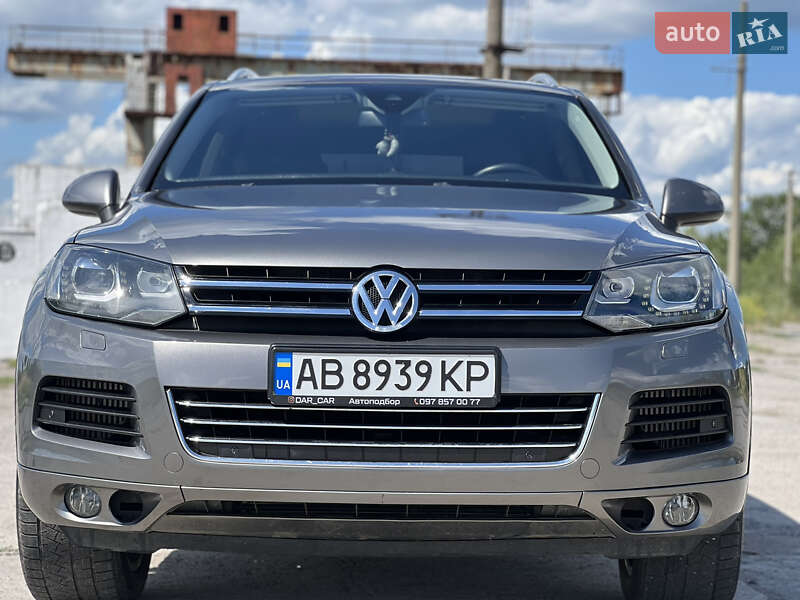 Внедорожник / Кроссовер Volkswagen Touareg 2012 в Жмеринке