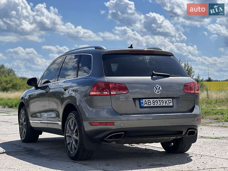Внедорожник / Кроссовер Volkswagen Touareg 2012 в Жмеринке