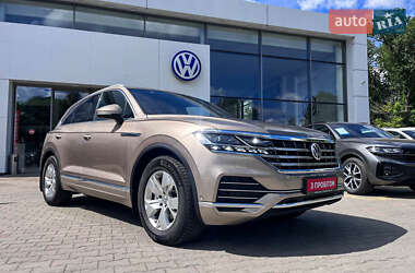 Внедорожник / Кроссовер Volkswagen Touareg 2019 в Житомире