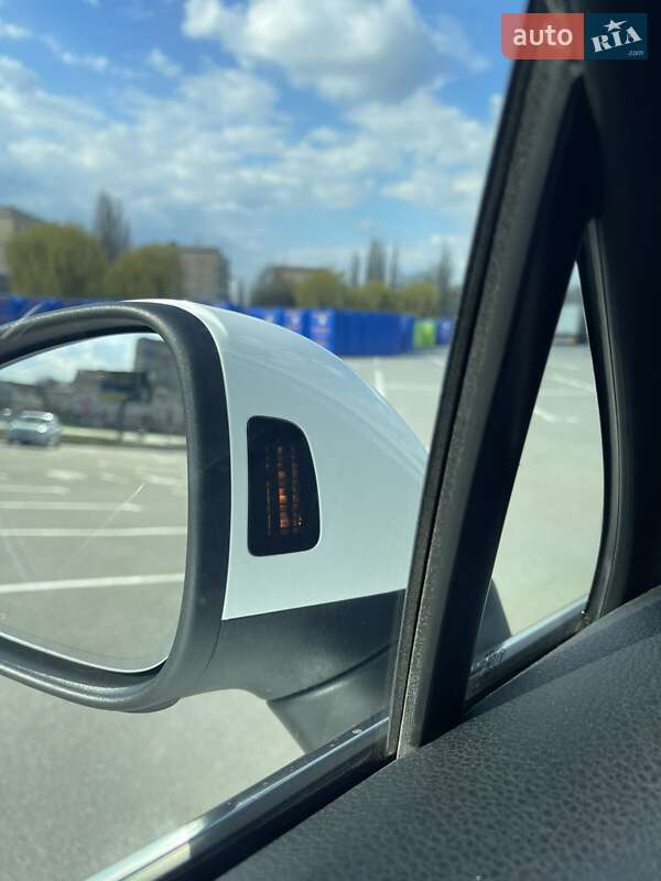 Внедорожник / Кроссовер Volkswagen Touareg 2016 в Каменец-Подольском фото 14 Внедорожник / Кроссовер Volkswagen Touareg 2016 в Каменец-Подольском