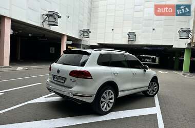 Внедорожник / Кроссовер Volkswagen Touareg 2016 в 