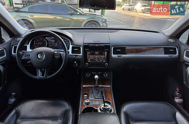 Внедорожник / Кроссовер Volkswagen Touareg 2014 в 
