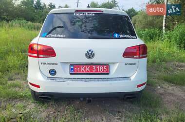Внедорожник / Кроссовер Volkswagen Touareg 2011 в 