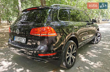 Внедорожник / Кроссовер Volkswagen Touareg 2014 в 