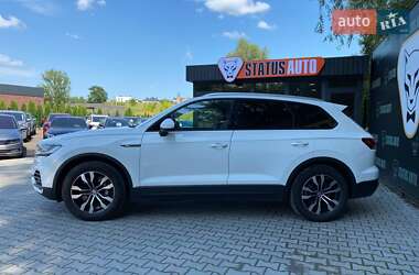 Внедорожник / Кроссовер Volkswagen Touareg 2019 в 