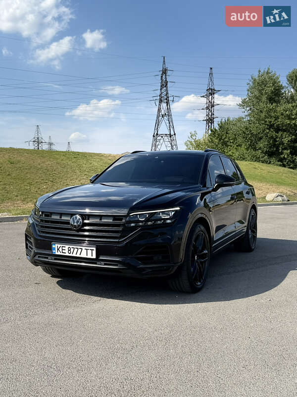 Внедорожник / Кроссовер Volkswagen Touareg 2018 в Днепре