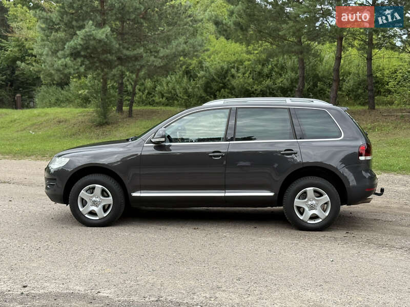 Внедорожник / Кроссовер Volkswagen Touareg 2008 в Луцке