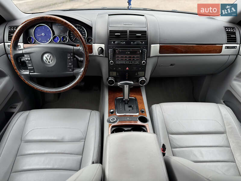Внедорожник / Кроссовер Volkswagen Touareg 2008 в Луцке