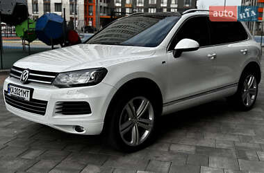 Позашляховик / Кросовер Volkswagen Touareg 2012 в Києві