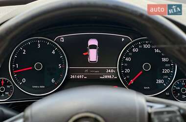 Позашляховик / Кросовер Volkswagen Touareg 2010 в 
