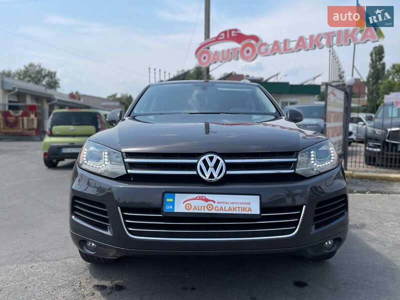 Позашляховик / Кросовер Volkswagen Touareg 2012 в Миколаєві
