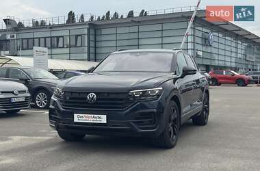 Позашляховик / Кросовер Volkswagen Touareg 2022 в Києві