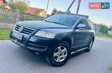 Внедорожник / Кроссовер Volkswagen Touareg 2004 в Владимире