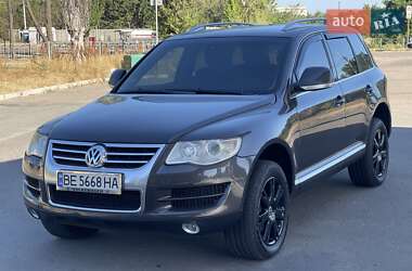 Внедорожник / Кроссовер Volkswagen Touareg 2008 в Николаеве