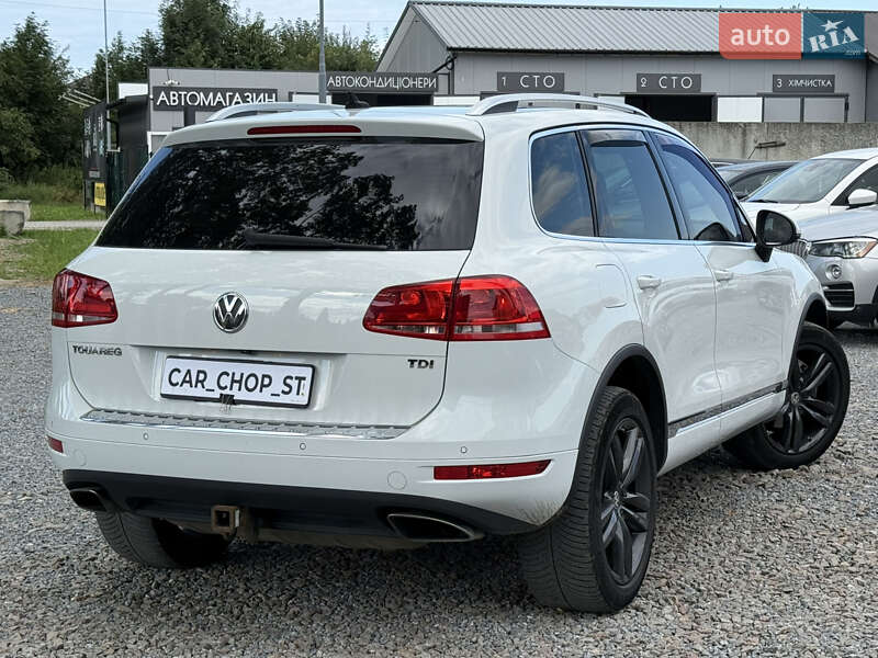 Позашляховик / Кросовер Volkswagen Touareg 2012 в Стрию