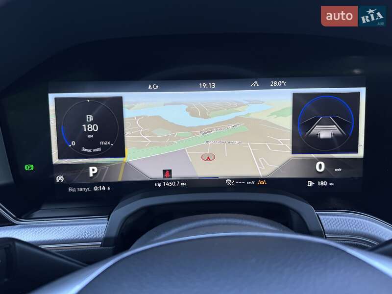 Позашляховик / Кросовер Volkswagen Touareg 2020 в Рівному