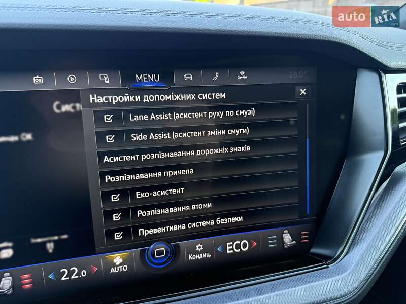 Позашляховик / Кросовер Volkswagen Touareg 2020 в Рівному