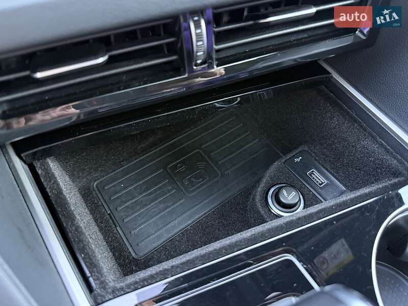 Позашляховик / Кросовер Volkswagen Touareg 2020 в Рівному