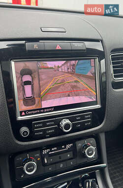 Внедорожник / Кроссовер Volkswagen Touareg 2013 в 