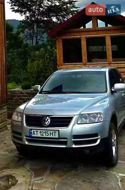 Позашляховик / Кросовер Volkswagen Touareg 2003 в Надвірній