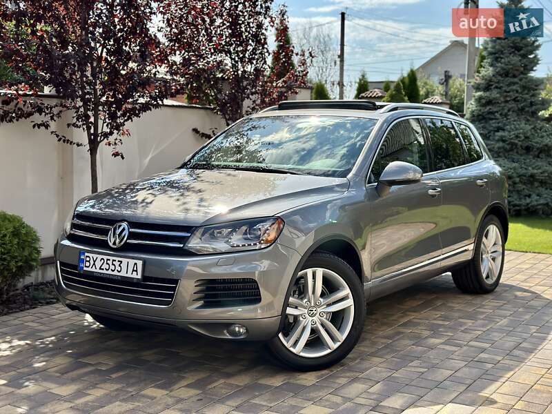 Позашляховик / Кросовер Volkswagen Touareg 2014 в Вінниці