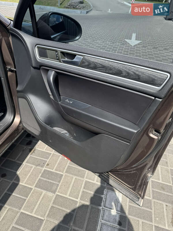 Внедорожник / Кроссовер Volkswagen Touareg 2014 в Звенигородке фото 12 Внедорожник / Кроссовер Volkswagen Touareg 2014 в Звенигородке