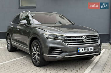 Внедорожник / Кроссовер Volkswagen Touareg 2019 в Хмельницком