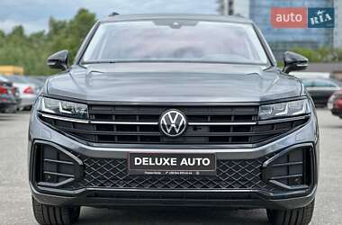 Позашляховик / Кросовер Volkswagen Touareg 2023 в Києві