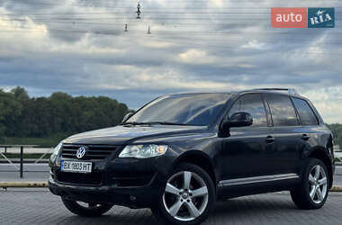 Внедорожник / Кроссовер Volkswagen Touareg 2008 в Хмельницком