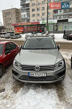 Внедорожник / Кроссовер Volkswagen Touareg 2016 в Житомире