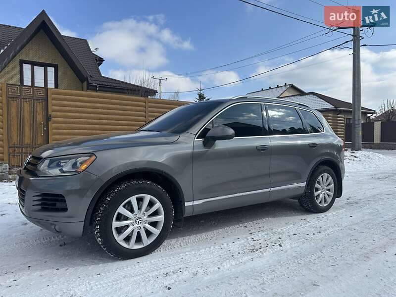 Позашляховик / Кросовер Volkswagen Touareg 2012 в Кропивницькому