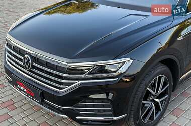 Внедорожник / Кроссовер Volkswagen Touareg 2022 в 