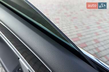 Внедорожник / Кроссовер Volkswagen Touareg 2022 в 