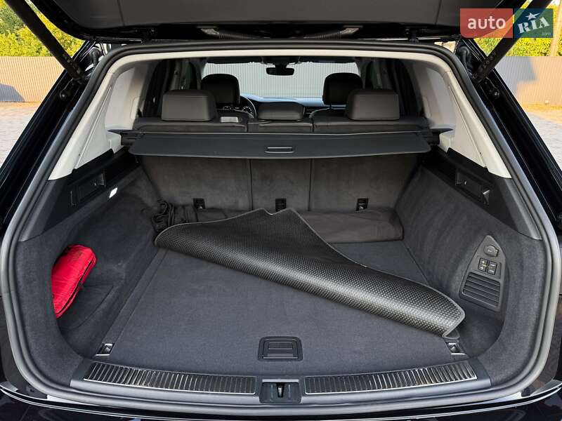 Позашляховик / Кросовер Volkswagen Touareg 2022 в Луцьку