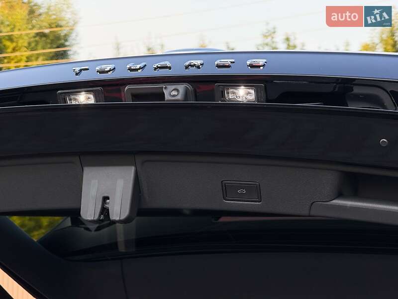 Позашляховик / Кросовер Volkswagen Touareg 2022 в Луцьку