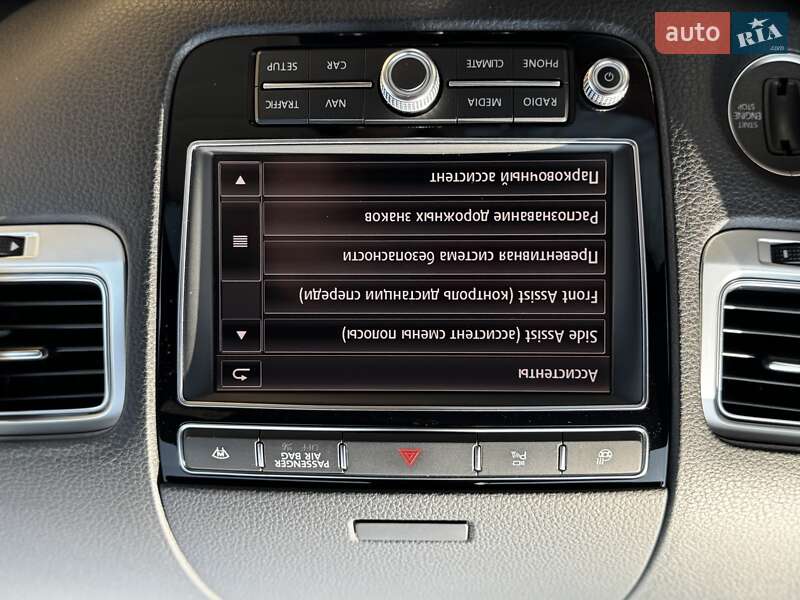 Позашляховик / Кросовер Volkswagen Touareg 2016 в Одесі