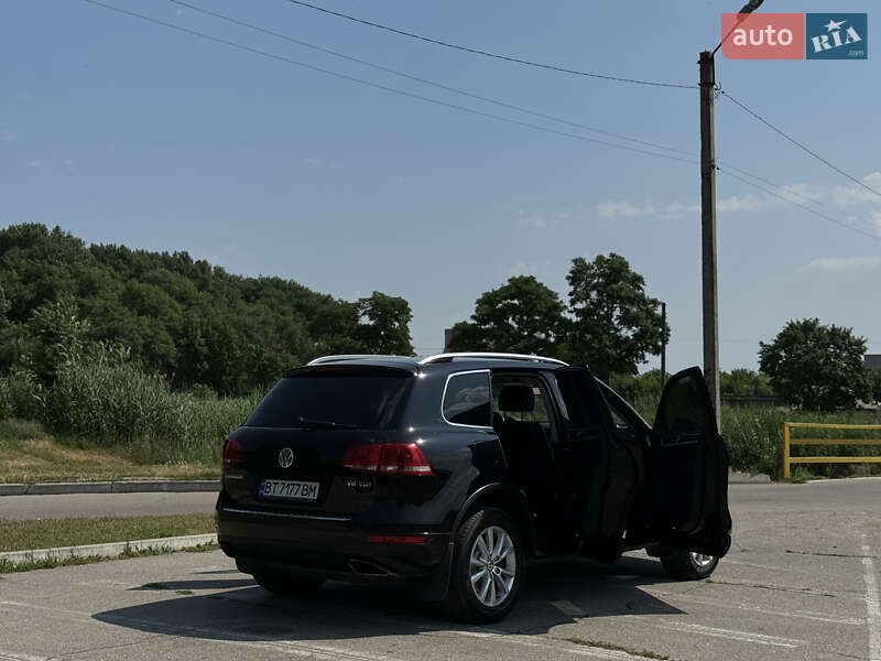 Позашляховик / Кросовер Volkswagen Touareg 2012 в Олександрії фото 13 Позашляховик / Кросовер Volkswagen Touareg 2012 в Олександрії