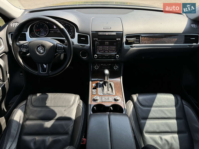 Позашляховик / Кросовер Volkswagen Touareg 2012 в Олександрії фото 25 Позашляховик / Кросовер Volkswagen Touareg 2012 в Олександрії