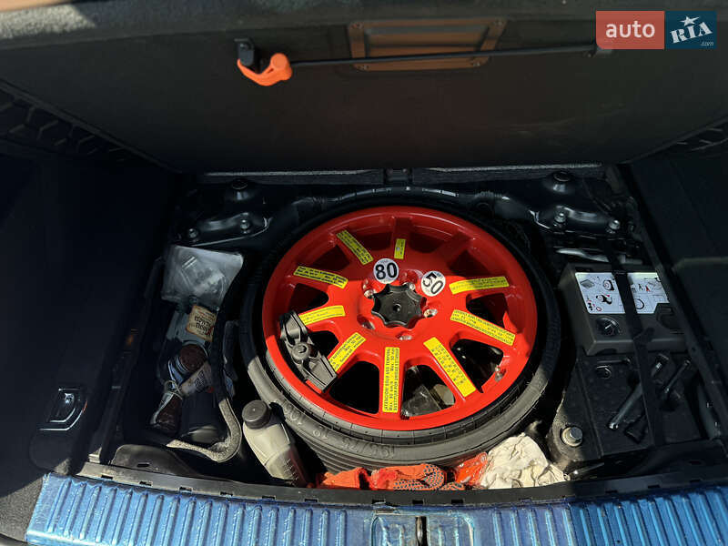 Позашляховик / Кросовер Volkswagen Touareg 2012 в Олександрії фото 42 Позашляховик / Кросовер Volkswagen Touareg 2012 в Олександрії