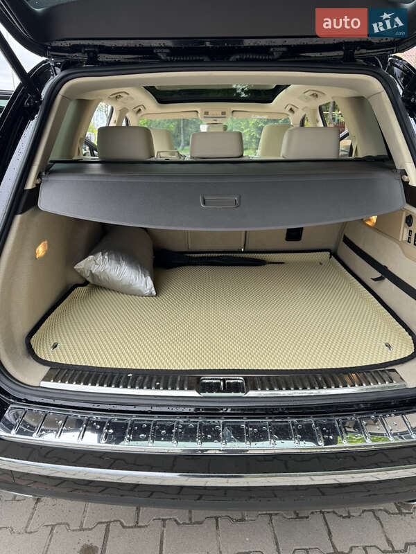 Позашляховик / Кросовер Volkswagen Touareg 2016 в Хмельницькому