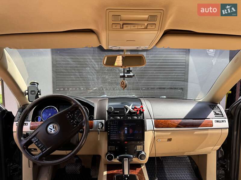 Позашляховик / Кросовер Volkswagen Touareg 2009 в Ватутіному