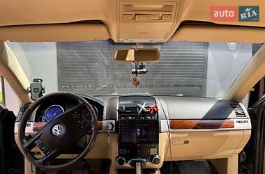 Внедорожник / Кроссовер Volkswagen Touareg 2009 в 