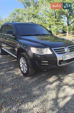 Внедорожник / Кроссовер Volkswagen Touareg 2008 в Арцизе