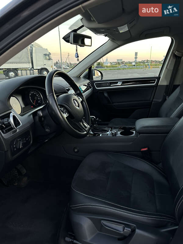 Внедорожник / Кроссовер Volkswagen Touareg 2012 в Львове фото 24 Внедорожник / Кроссовер Volkswagen Touareg 2012 в Львове