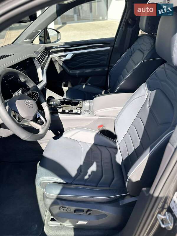 Внедорожник / Кроссовер Volkswagen Touareg 2023 в Полтаве