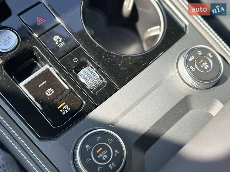 Внедорожник / Кроссовер Volkswagen Touareg 2023 в Полтаве