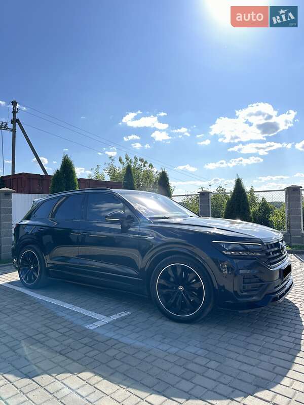 Внедорожник / Кроссовер Volkswagen Touareg 2023 в Киеве